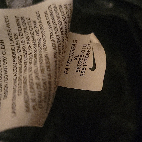 Nike SB  Anorak Windbreaker Pullover - Picture 7 of 9